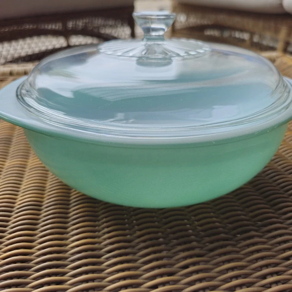 Vintage Pyrex #024 2-Quart  Turquoise Robin's Egg Blue Casserole W/624C Lid